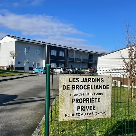 Le Jardin De Broceliande Appartement Ploërmel